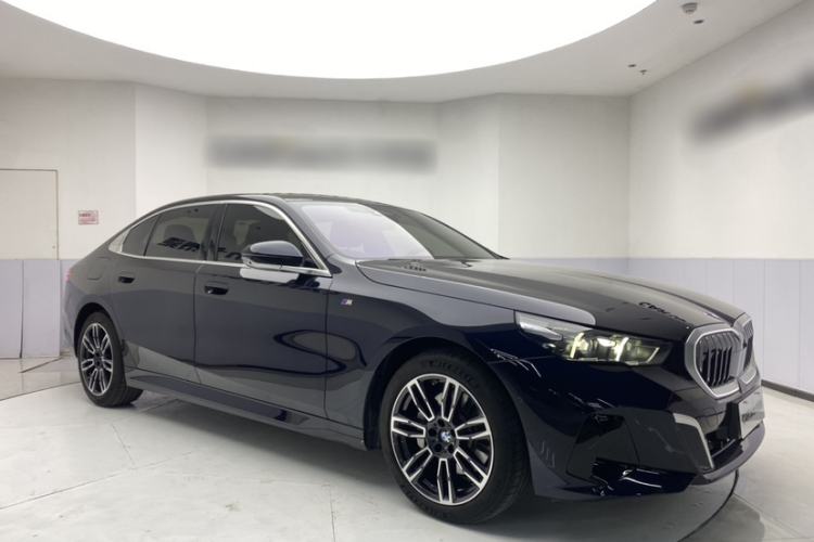 Used BMW 5 Series 2024 530Li Leading Model M Sport Package