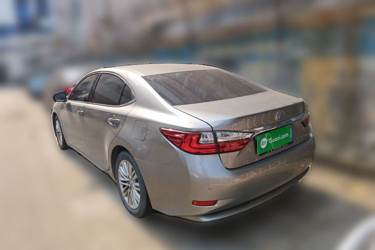 Used Lexus ES 2015 250 Elegant Edition Rear Left 45 Deg