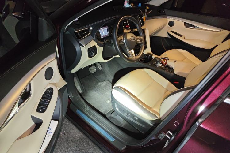 Used Infiniti QX50 2018 2.0T Two-Wheel Drive Fashion Edition Driver Seat