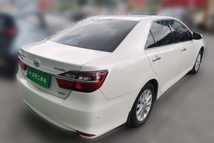 Used Toyota Camry 2015 2.0G Premier Edition
