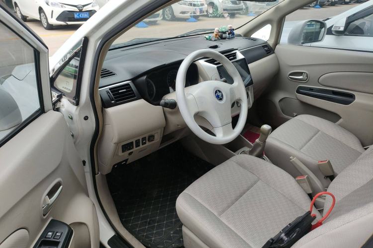 Used Venucia D50 2015 1.6L Manual Fashion Edition