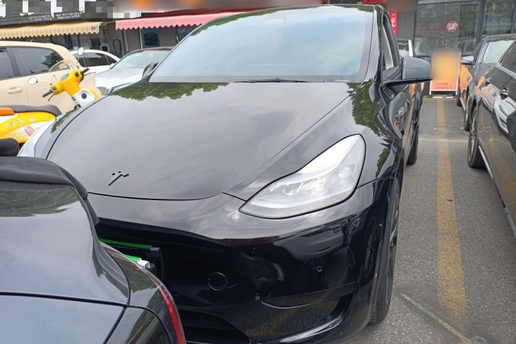 Used Tesla Model Y 2023 Rear-Wheel-Drive Version
