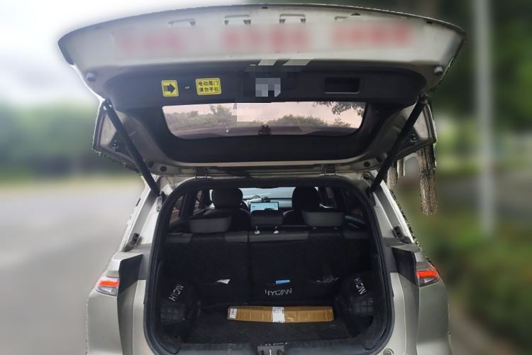 Used Hycan Z03 2022 620 km Range Trendy Cool Version 160 kW 76.8 kWh