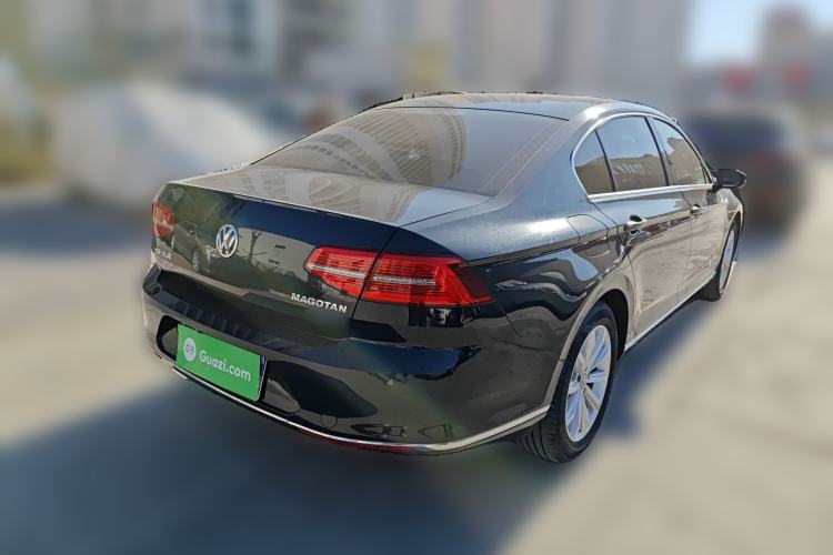 Used Volkswagen Magotan 2017 330TSI DSG Leading Model
