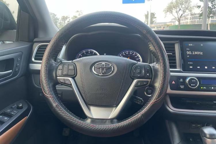 Used Toyota Highlander 2020 2.0T Four-Wheel Drive Millionth Anniversary Edition 7 Seats
