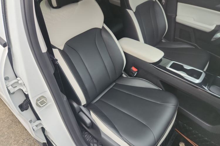 Used Geometry E Firefly 2024 401km Starlight
