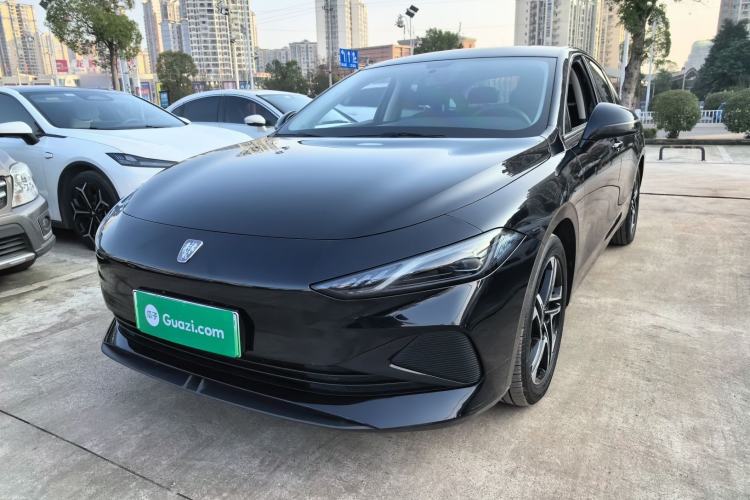 Used Roewe D7 2023 DMH 125km Superior Edition