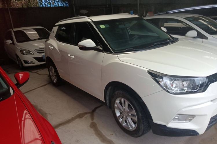 Used SsangYong Tivolan 2015 1.6L Automatic Two-Wheel Drive Zhi Chun Edition
