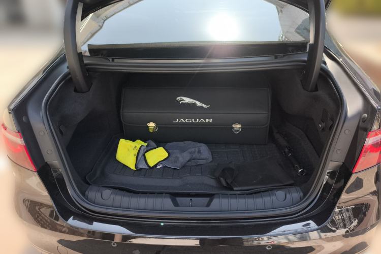 Used Jaguar XFL 2024 2.0T P250 Two-Wheel Drive Prestige Luxury Edition