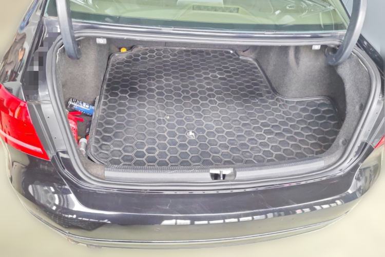 Used Volkswagen Passat 2014 1.8TSI DSG Prestige Edition Trunk