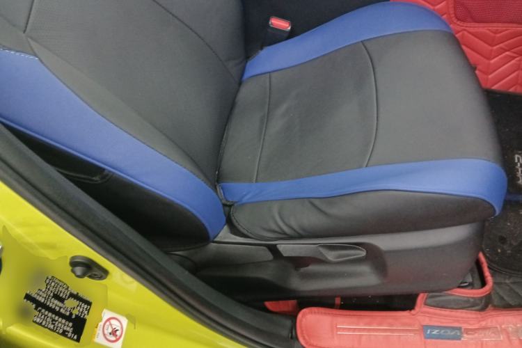 Used Toyota C-HR 2018 2.0L Luxury Sunroof Version China V Emission Standard Right Front Seat