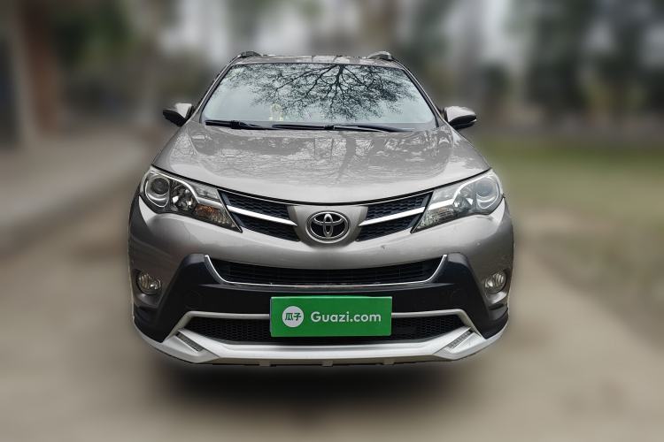 Used Toyota RAV4 2015 2.0L CVT Two-Wheel Drive Fashion Edition
