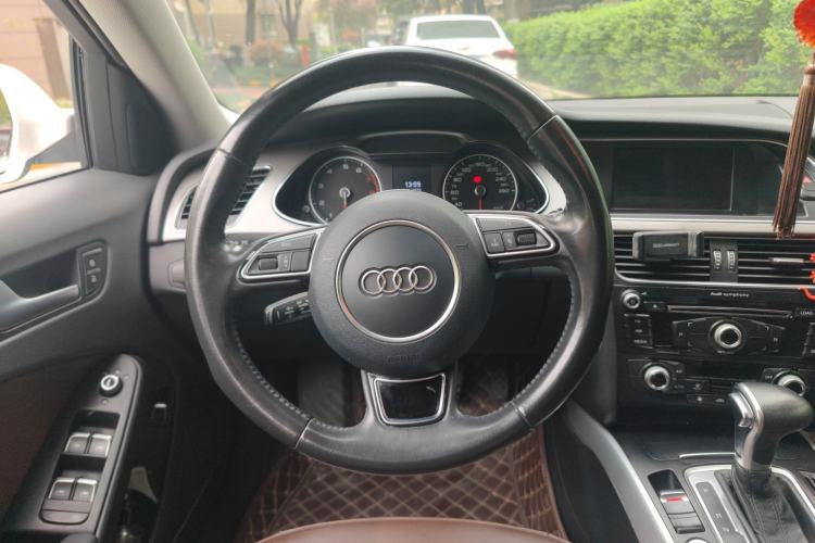 Used Audi A4L 2016 35 TFSI Collector's Edition Automatic Standard Model
