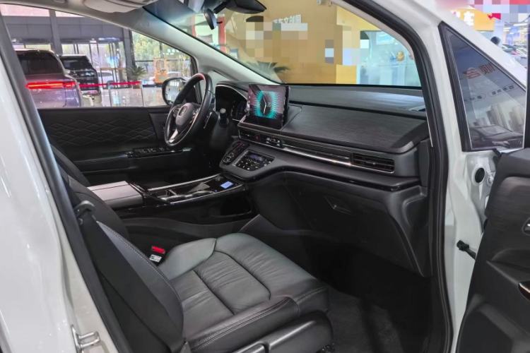 Used Honda Elysion 2022 2.0L eHEV Luxury Edition Interior 10