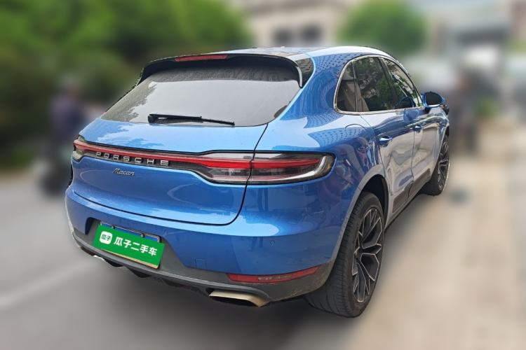 Used Porsche Macan 2018 Macan 2.0T Rear Right 45 Deg