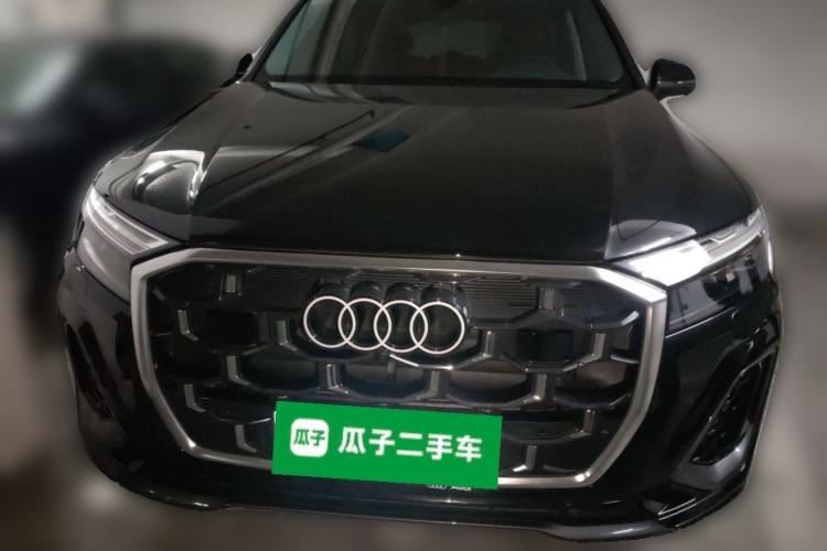 Used Audi Q7 2024 55 TFSI quattro S line Sport model
