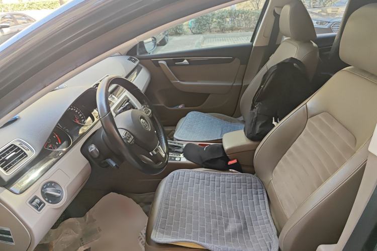 Used Volkswagen Magotan 2012 Facelift 2.0 TSI Prestige Model Left Front Seat