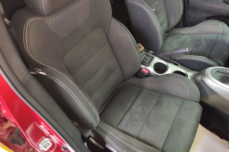 Used Infiniti ESQ 2014 1.6L Spontaneous Edition
