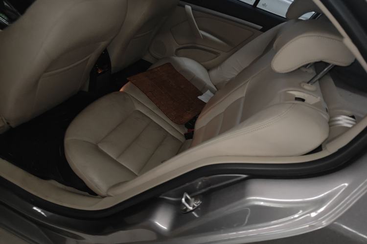 Used Skoda Octavia 2015 Classic Model 1.6L Automatic Yijie Version
