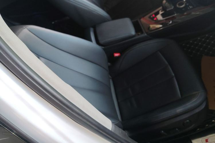 Used Audi A4L 2019 40 TFSI Ambition Version China V