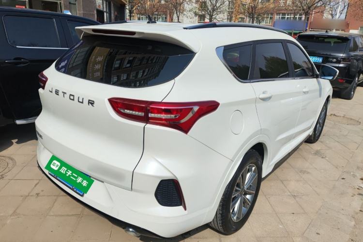 Used JETOUR X70 2020 1.5T DCT Comfort Edition 7-Seater