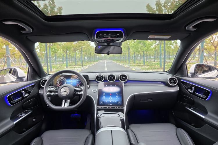 Used Mercedes-Benz C-Class 2024 C 200 L Sport Edition Interior 10