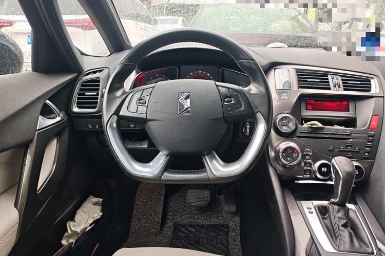 Used DS 5 2012 1.6T Elegant Edition