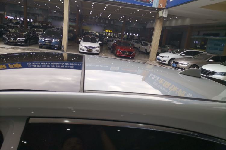 Used Toyota Harrier 2023 Dual-Engine 2.5L CVT Two-Wheel Drive Luxury Edition
