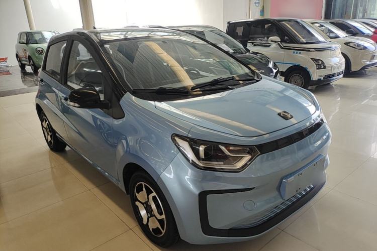 Used SOL E10X 2021 302 km Range Luxury Version 30.2 kWh Front Right 45 Deg