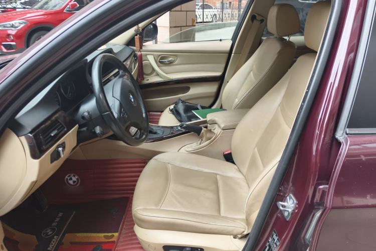 Used BMW 3 Series 2010 320i Luxury Model