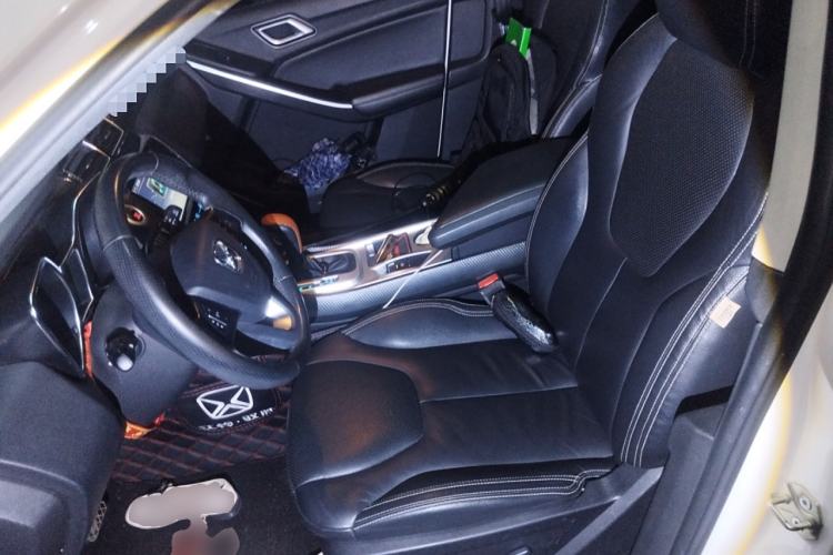 Used JMC Yusheng S330 2016 1.5L GTDi Automatic Two-Wheel Drive Flagship Edition