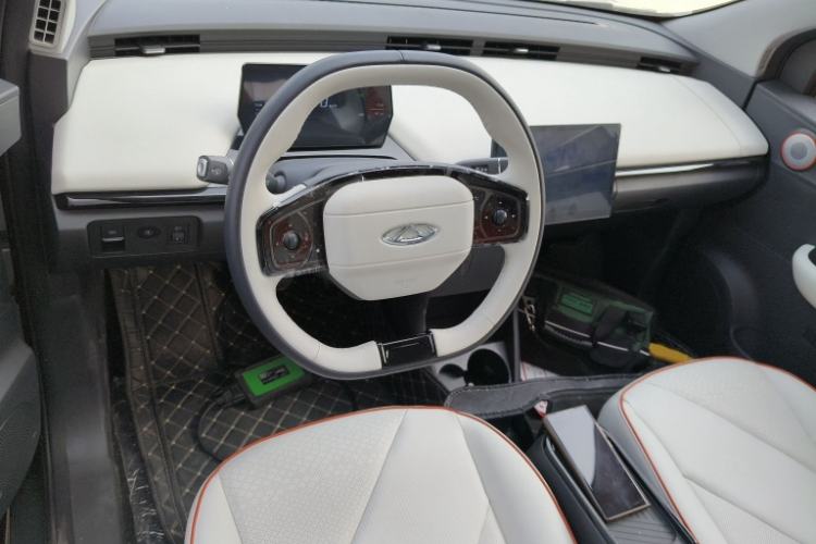 Used Chery Little Ant 2024 Refreshed Version Youth Edition 321 km Beloved Edition 29.23 kWh Interior 3