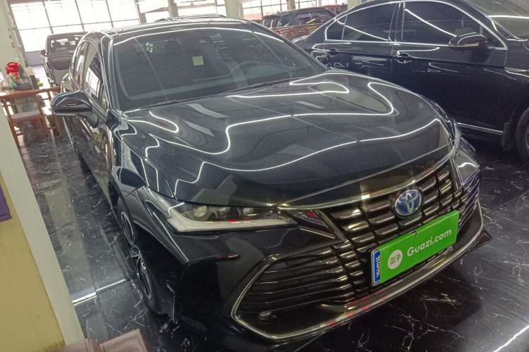 Used Toyota Avalon 2023 Dual-Engine 2.5L Luxury Edition
