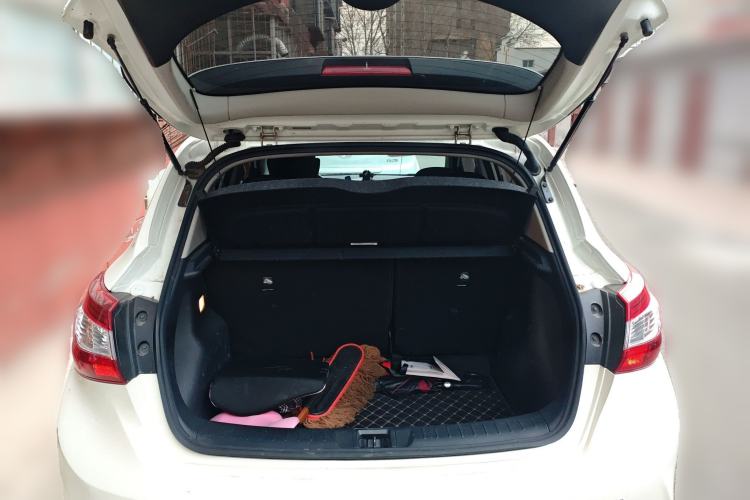 Used Nissan Tiida 2024 1.6L CVT Cool Dynamic Edition
