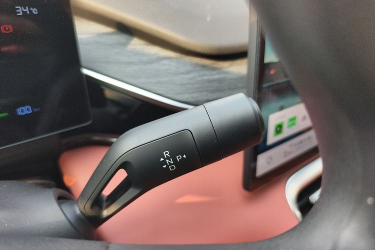 Used Geely Galaxy L6 2025 EM-i 140km Long-Range Version