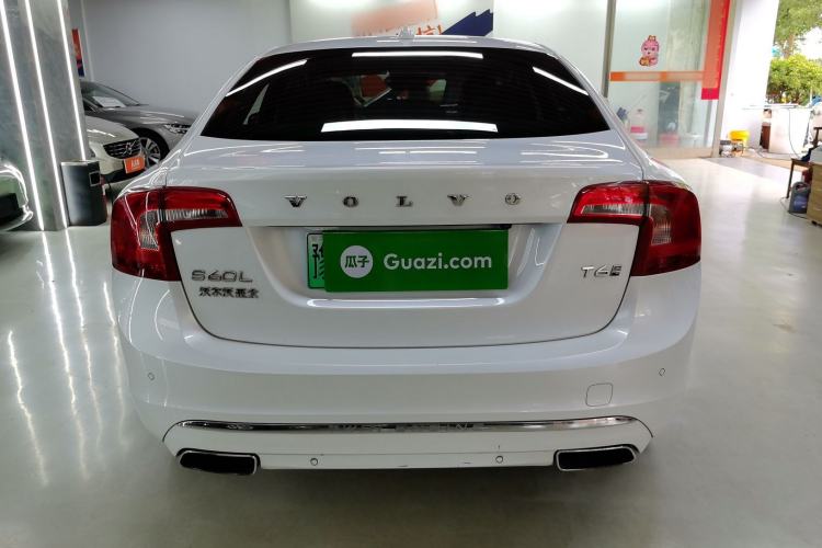 Used Volvo S60 New Energy 2018 S60L E-Drive Hybrid T6 Progressive Edition