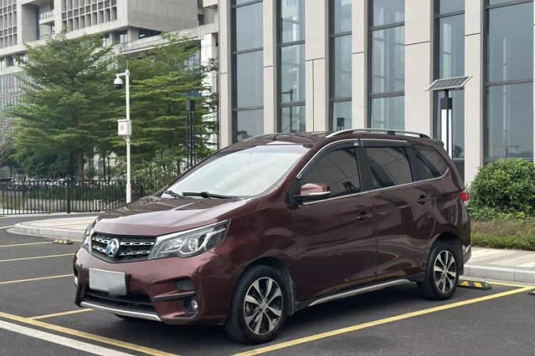 Used Venucia M50V 2017 1.6L XL CVT Luxury Edition