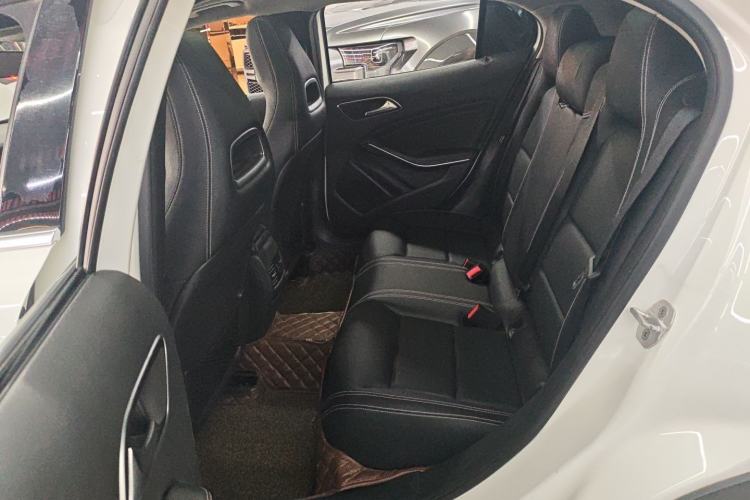 Used Mercedes-Benz GLA 2016 GLA 200 Fashion Model
