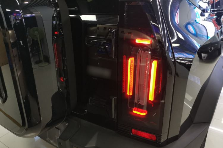 Used JETOUR Traveler 2023 1.5T Two-Wheel Drive Discovery PRO Right Rear Taillight