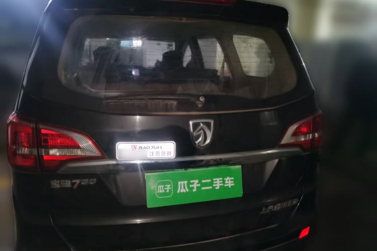 Used Baojun 730 2014 1.5L manual Comfort version 7 seats
