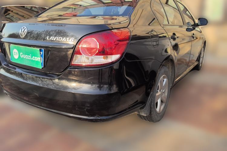 Used Volkswagen Lavida 2013 1.6L Manual Fashion Edition