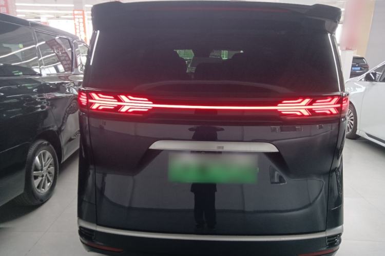 Used Denza D9 2022 DM-i 970 Four-Wheel Drive Flagship Model