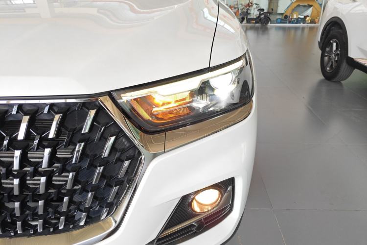 Used Haval H6 2023 National Trend Edition 1.5T Automatic Champion Version Left Front Headlight