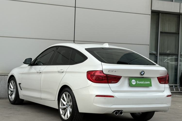 Used BMW 3 Series GT 2018 320i Sport Edition Exterior 1