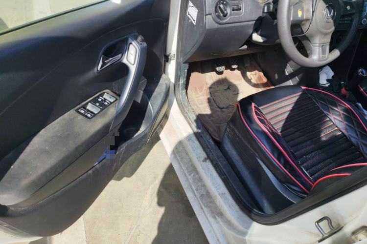 Used Volkswagen Polo 2013 1.4L Manual Fashion Edition Driver Seat