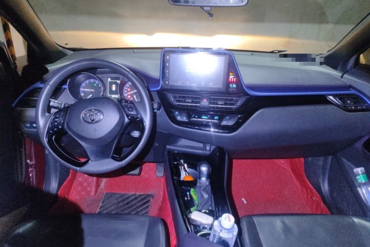 Used Toyota IZOA 2018 2.0L Yichi Edition China V Standard Center Console