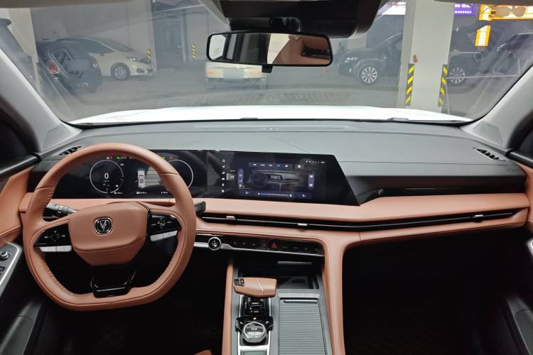 Used Changan CS75 PLUS iDD 2023 ZhiDian iDD Smart Leading Model