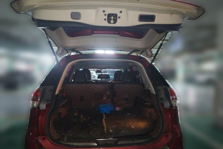 Used Nissan X-Trail 2015 2.0L CVT Comfort MAX Edition 2WD Trunk