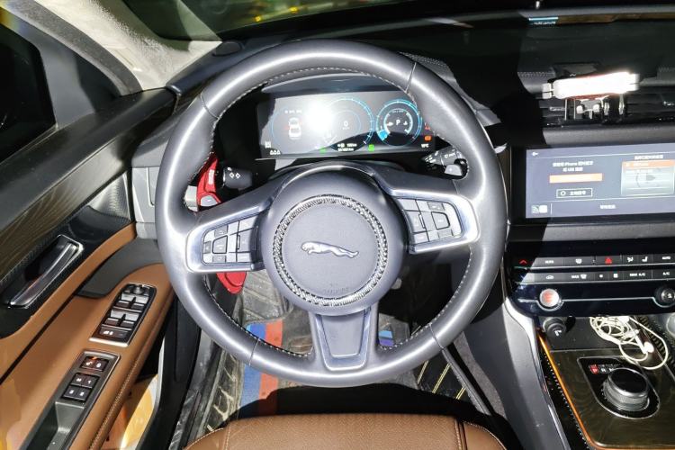 Used Jaguar XFL 2020 XFL 2.0T P250 Four-Wheel Drive Luxury Edition Steering Wheel