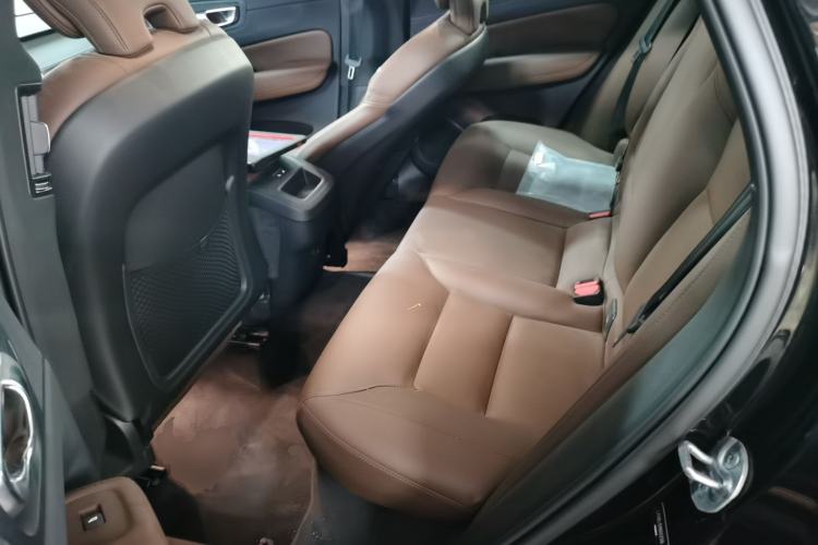 Used Volvo XC60 2024 B5 4x4 Smart Luxury Edition
